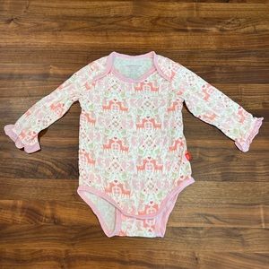Magnetic Me onesie with deer 💕
